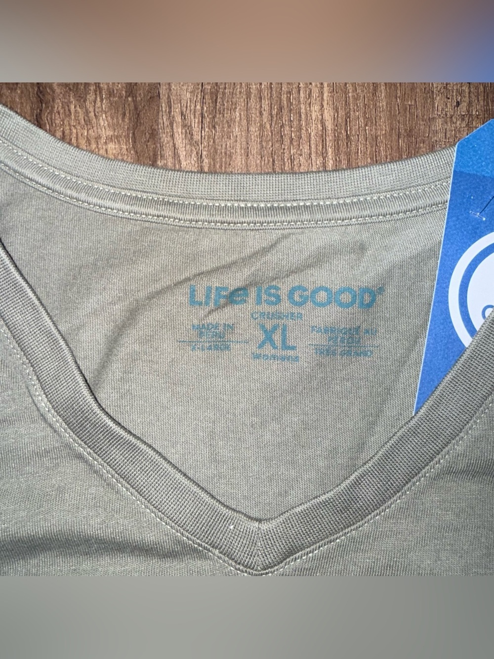 NWT Life Is Good Winnie the Pooh & Dogs Olive Green V-Neck Tee - XL - Picture 2 of 8